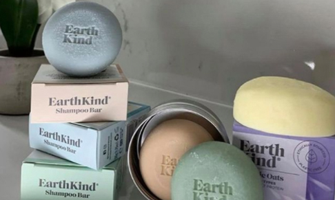 Earth Kind appoints Black & White Comms